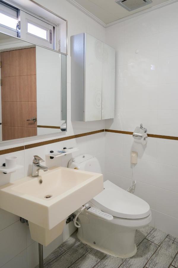 הוילה סאוגוויפו Jungmun Haesung Parktel מראה חיצוני תמונה