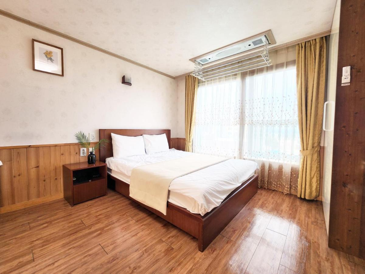 הוילה סאוגוויפו Jungmun Haesung Parktel מראה חיצוני תמונה