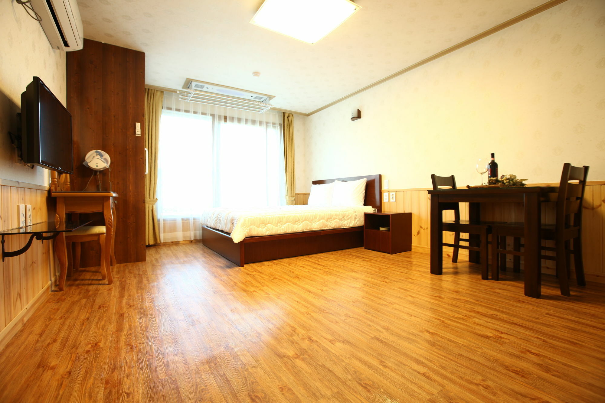 הוילה סאוגוויפו Jungmun Haesung Parktel מראה חיצוני תמונה